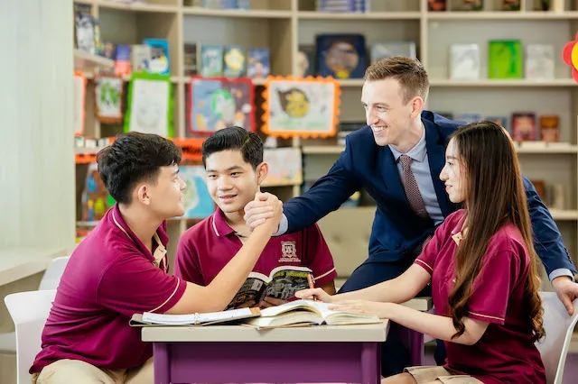 Chương trình giáo dục mầm non - Nâng cao kỹ năng giao tiếp cho trẻ