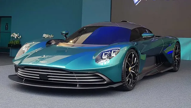 Khám phá mẫu siêu xe thể thao mới của hãng xe Anh Quốc - Aston Martin Valhalla