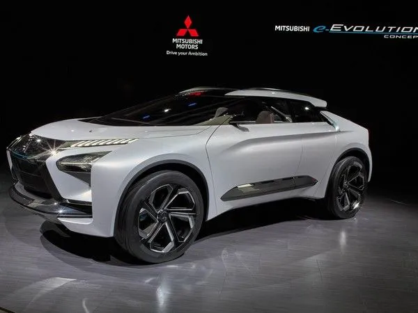 Khám phá Mitsubishi e-Evolution Concept mang trong mình công nghệ cao