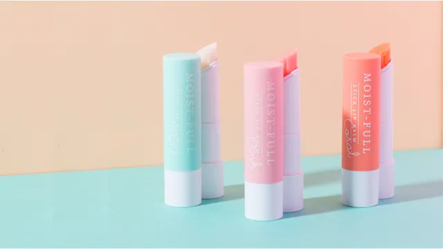 Bật mí cho bạn cách dùng son dưỡng đúng cách