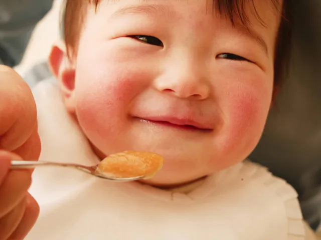 Những điều cần lưu ý trong phương pháp ăn dặm cho bé