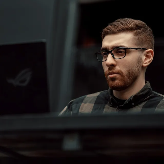Chuyên gia đánh giá laptop gaming hiệu năng cao