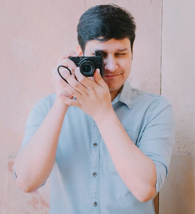 Chuyên gia camera và thiết bị chụp hình
