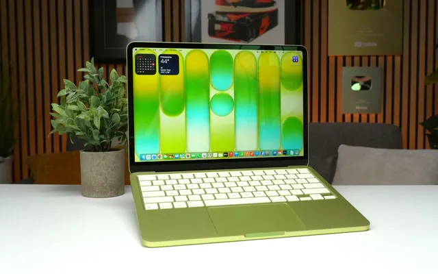 MacBook Neo 2026: Laptop Apple mỏng nhẹ với chip A18 Pro, đánh giá chi tiết