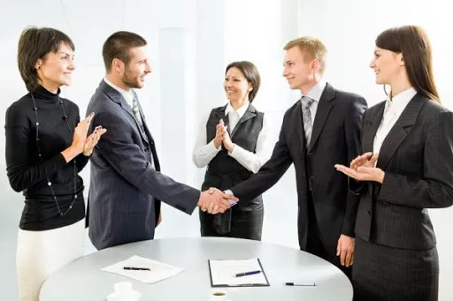Kỹ năng giao tiếp là gì? 10 cách cải thiện giao tiếp khéo léo