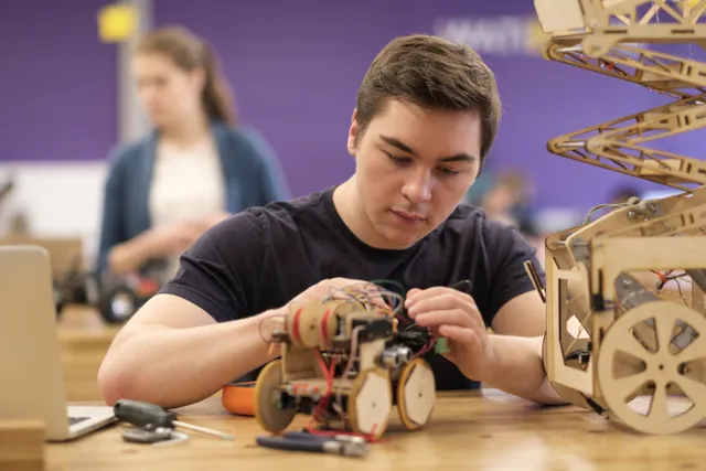 mechatronics-engineering-students