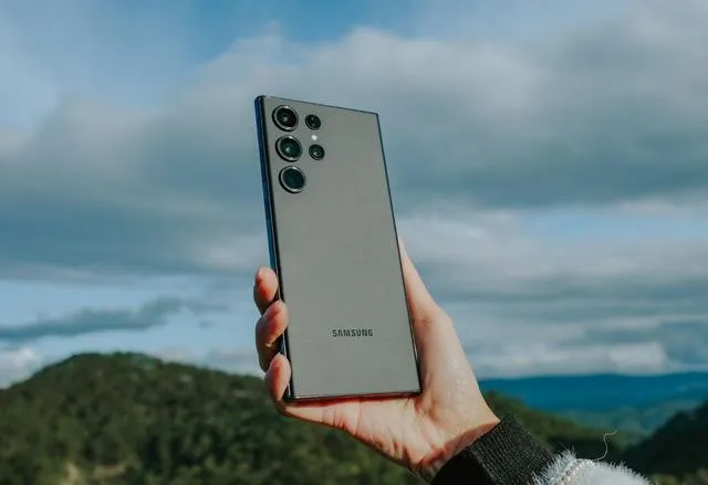 Smartphone flagship 2026: Pin khủng, camera 200 MP và công nghệ đỉnh cao