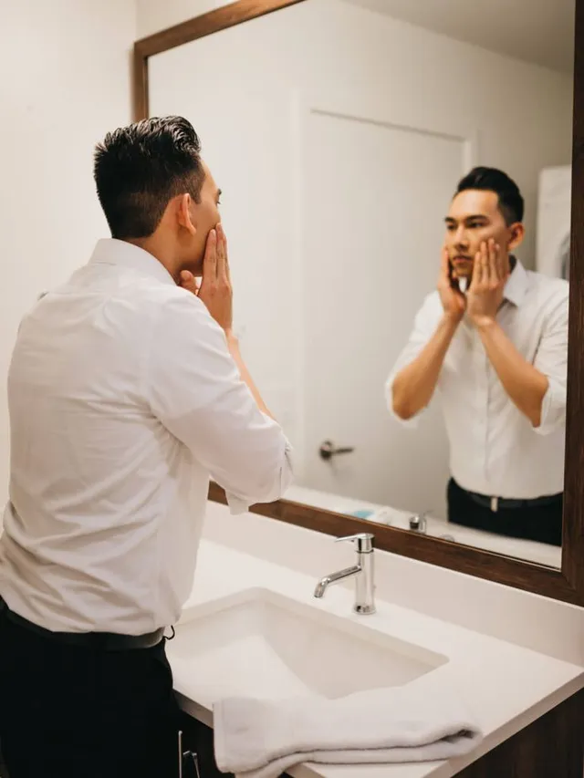 Cẩm nang chăm sóc da mùa hè tối giản dành riêng cho nam giới