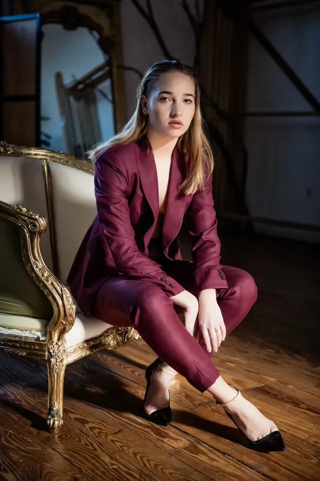 Koviem và xu hướng suit quyền lực cho phụ nữ hiện đại
