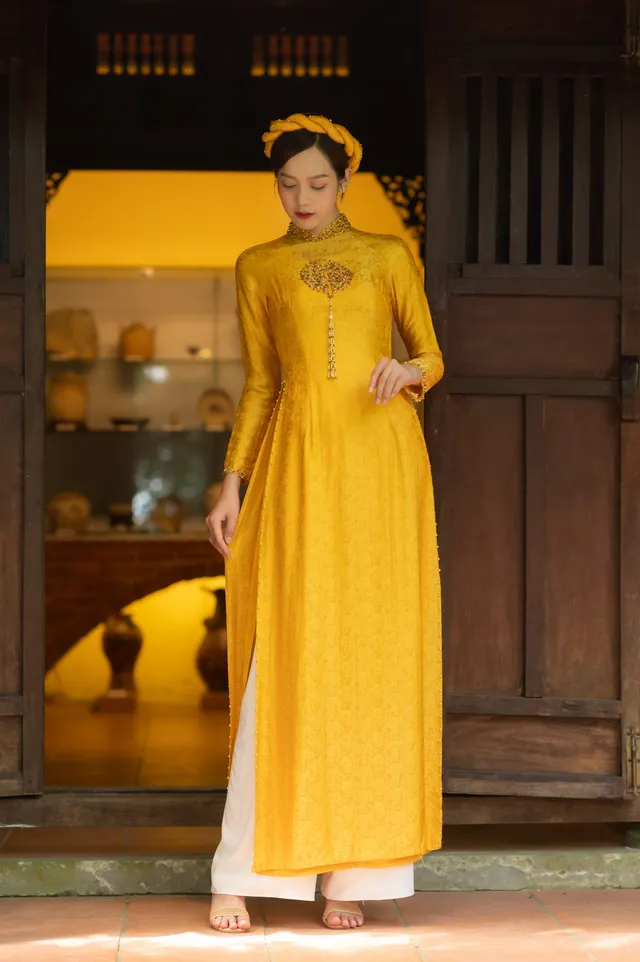 Trang phục cưới truyền thống Việt Nam: nét đẹp văn hóa
