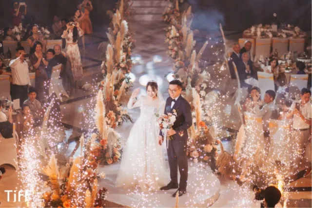 Top 10+ khách sạn, nhà hàng tiệc cưới Quận 1 sang trọng nhất 2026