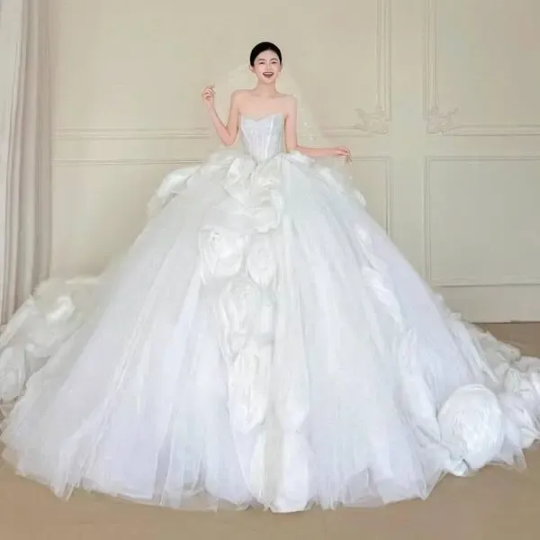 Review váy cưới La Petite Mariée: Trải nghiệm thiết kế cao cấp