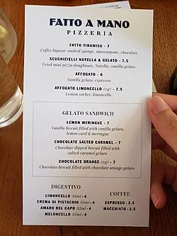 Tìm hiểu phong cách phục vụ À la carte và Table d'hôte tiệc cưới