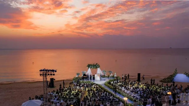 Tiệc cưới biển sang trọng tại Furama Resort Đà Nẵng