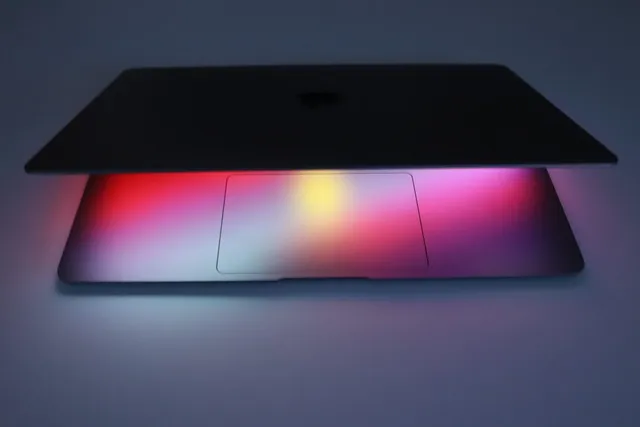 MacBook Air vs Dell XPS