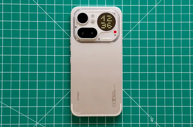 Đánh giá Nothing Phone 4A Pro: Thiết kế kim loại cao cấp và màn hình 6.83 inch