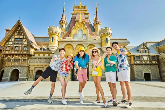 Du lịch tự túc 4.0: Kinh nghiệm tiết kiệm cho bạn trẻ
