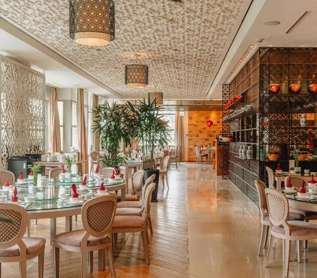 7 khách sạn gần phố đi bộ Nguyễn Huệ dễ ở, tiện đi chơi