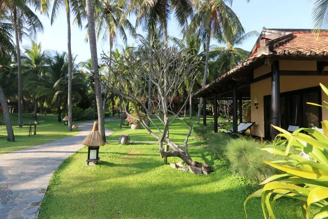 "Đi trốn" bộn bề công việc với 3 khu resort Hồ Chí Minh