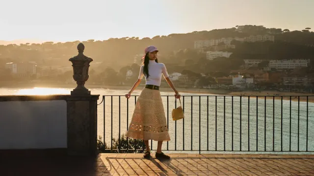 Gợi ý outfit nghỉ dưỡng sang trọng từ Louis Vuitton 2026
