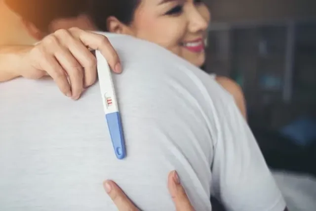Mang thai tháng đầu cần lưu ý gì để mẹ bầu an toàn