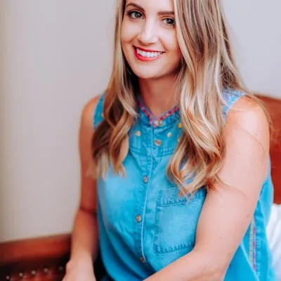 Kế hoạch quản trị khủng hoảng truyền thông được thực hiện như thế nào trong một tổ chức?