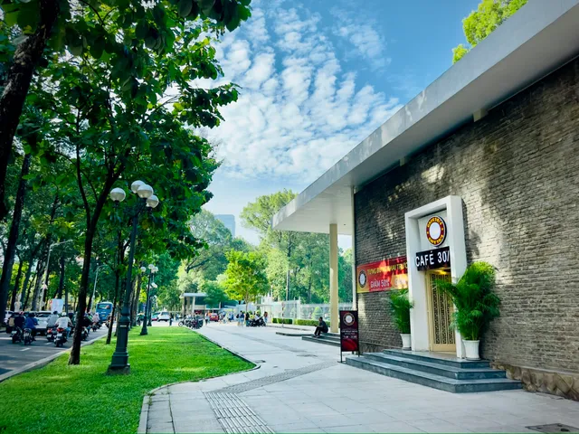 Cẩm nang tham quan Dinh Độc Lập: lịch sử, vé và kinh nghiệm