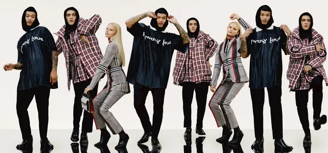 Khám phá diện mạo tươi trẻ của Burberry trong chiến dịch mới 2026