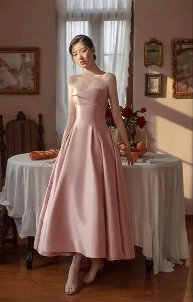 Bộ sưu tập đầm lụa đẹp, hiện đại và sang trọng cho nàng