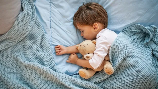 Khi nào mẹ nên bắt đầu dùng ga chống thấm cho bé?