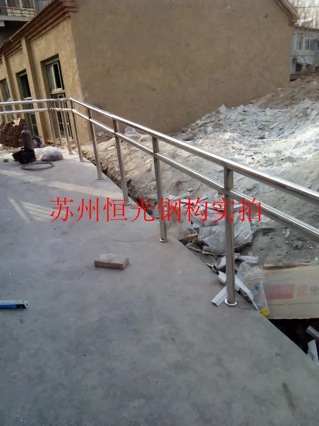 Bí quyết chọn đồ sơ sinh cho bé trai mùa hè mát mẻ