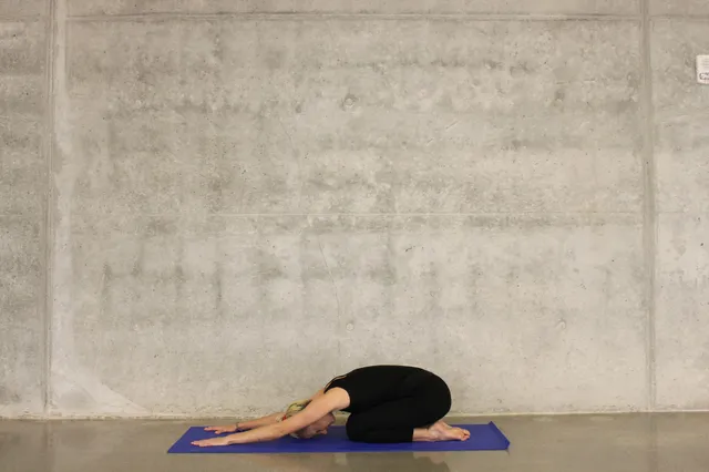 5 tư thế yoga giúp thư giãn thân tâm hiệu quả tại nhà