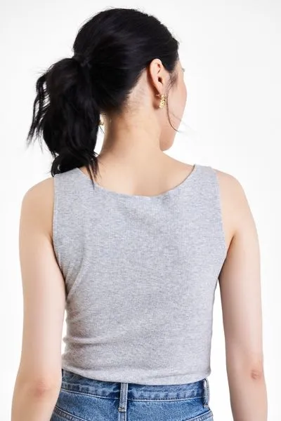 Hướng Dẫn Cách Ủi Áo Thun Nhanh Không Bị Hư Vải