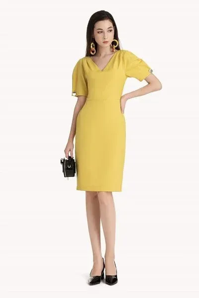 Màu vàng hợp với màu gì? Cách phối đồ chuẩn stylist