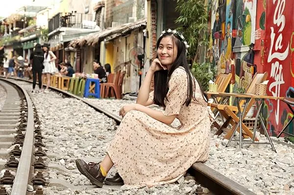 Những địa điểm chụp ảnh đẹp ở Hà Nội khiến Genz “mê đắm”
