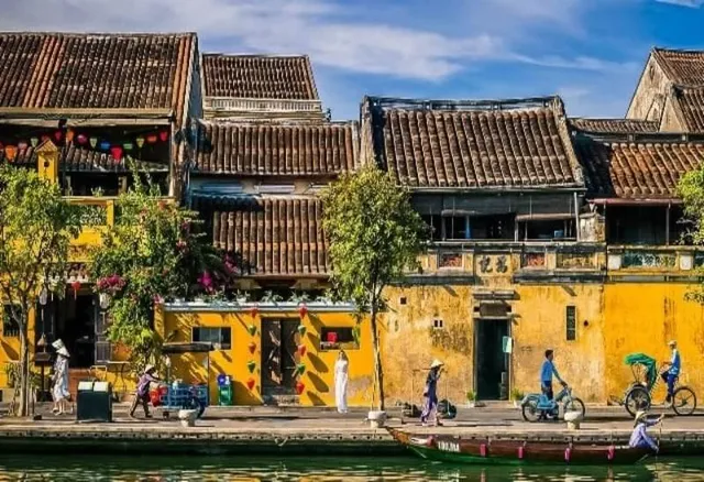 Discover the beauty of the show real scenes Hoi An - Hoi An Memories show