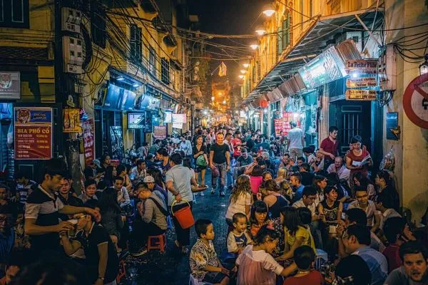 Khám phá Hà Nội về đêm với những địa điểm “cực chill”