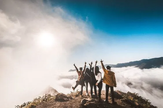 Gợi ý top 5 các kiểu chụp ảnh nhóm bá đạo tạo nên những kỉ niệm đáng nhớ