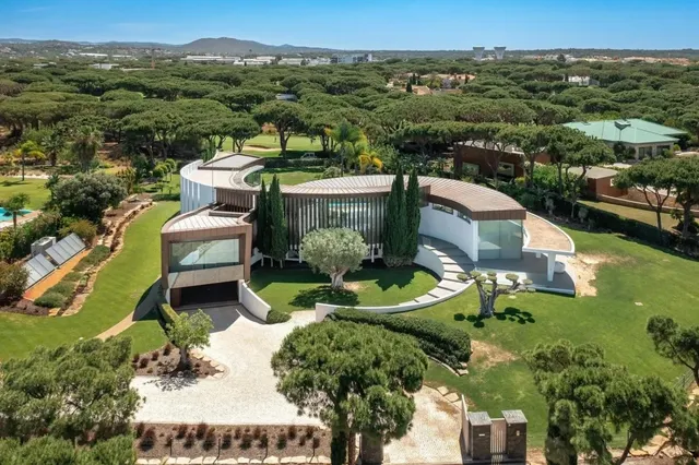 Bất Động Sản Cao Cấp Toàn Cầu 2026: Thành Phố Mới Nổi Thách Thức Thế Lực Cũ