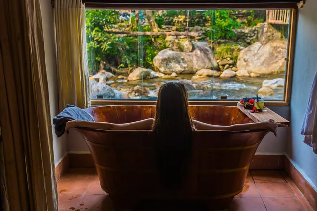 wellness_herbal_bath_vietnam_resort