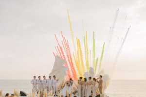 Tiệc cưới ngoài trời được tổ chức chuyên nghiệp tại resort Việt Nam