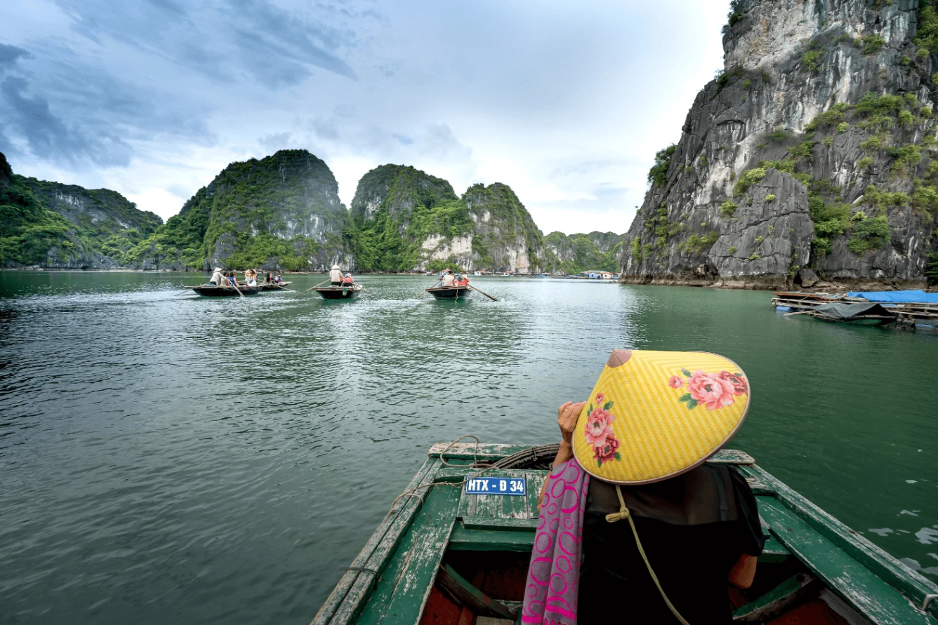 Checklist an toàn khi du lịch một mình