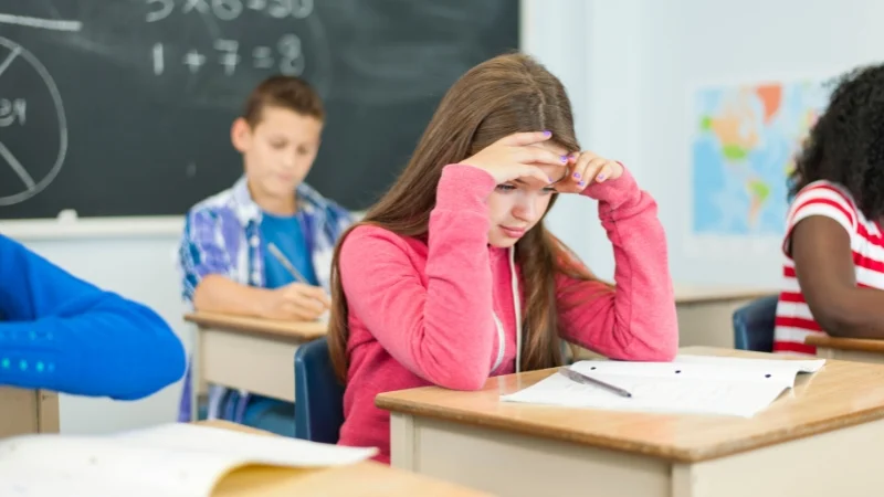 8 cách giảm stress cho học sinh hiệu quả — ảnh minh họa học sinh thư giãn