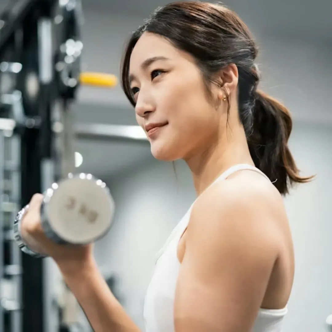 Bài tập cuốn bắp tay (Bicep Curl) với tạ đơn