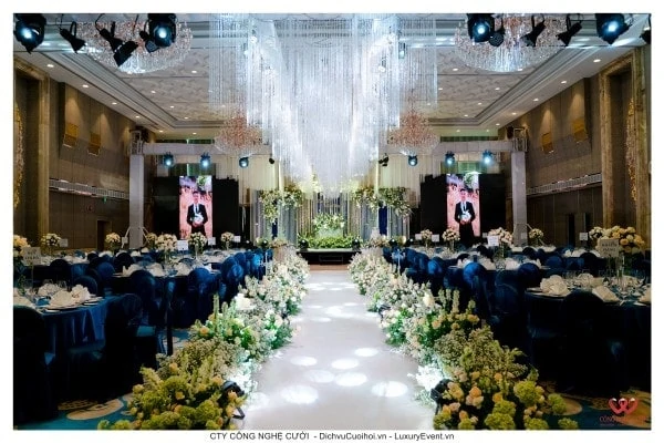 Trang trí tiệc cưới sang trọng tại The Reverie Saigon – dịch vụ cưới hỏi cao cấp