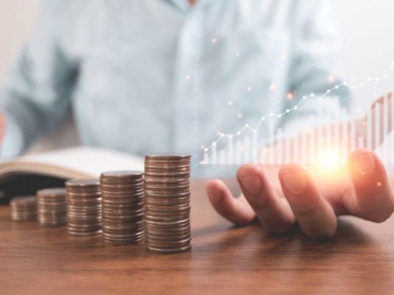 Bảng lương khởi điểm các ngành nghề hot tại Việt Nam 2025 - nguồn từ Đại học Thành Đô