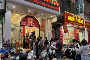 Bảo vệ quyền lợi nhà đầu tư qua công khai thông tin giao dịch