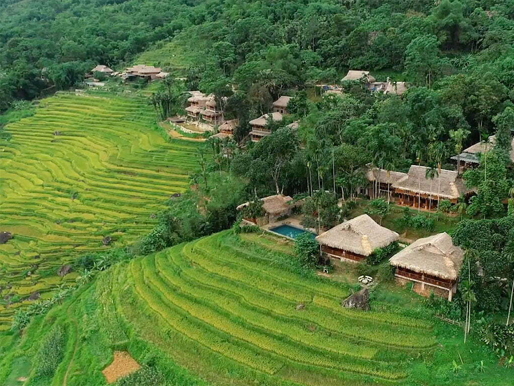 Puluong Retreat với bể bơi vô cực và thung lũng Pù Luông