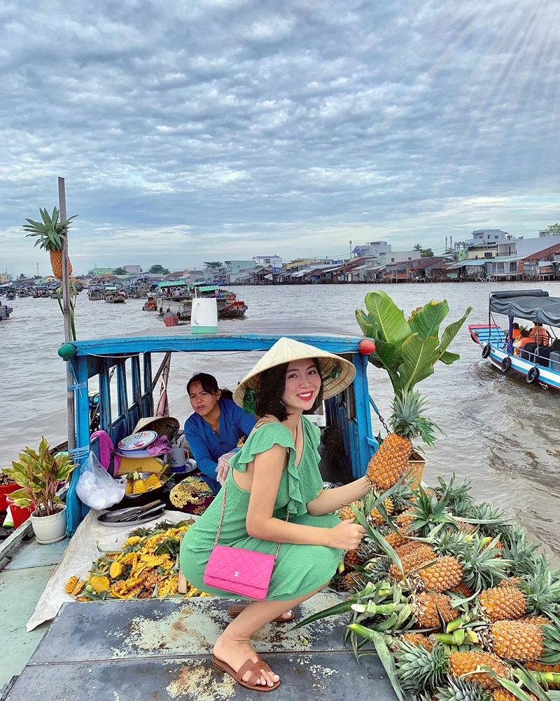 Chợ nổi Cái Bè - Khu du lịch Vĩnh Sang