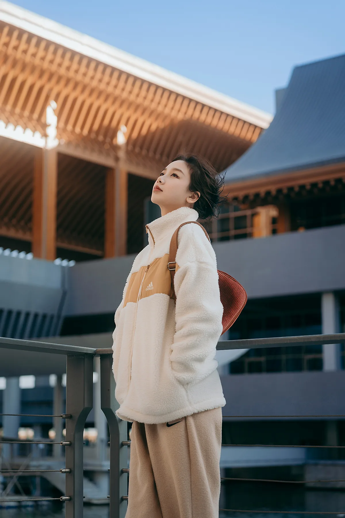 Du lịch một mình giúp bạn mạnh mẽ hơn